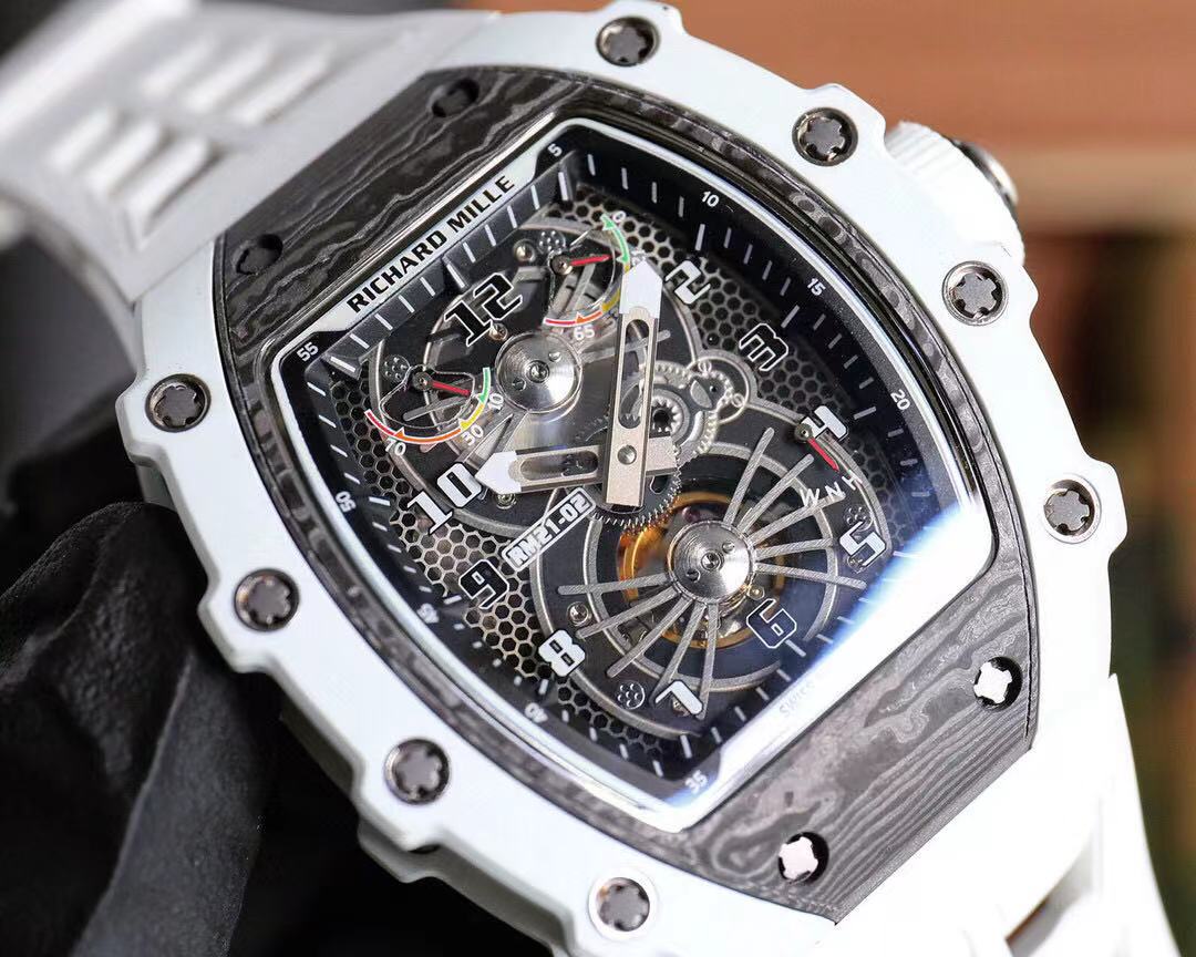 Watch 33