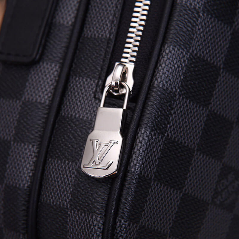 Louis Vuitton Trocadero Messenger Bag