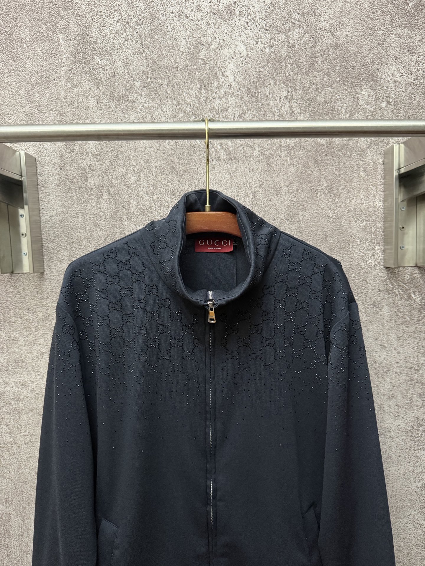 Gucci Clothing-354
