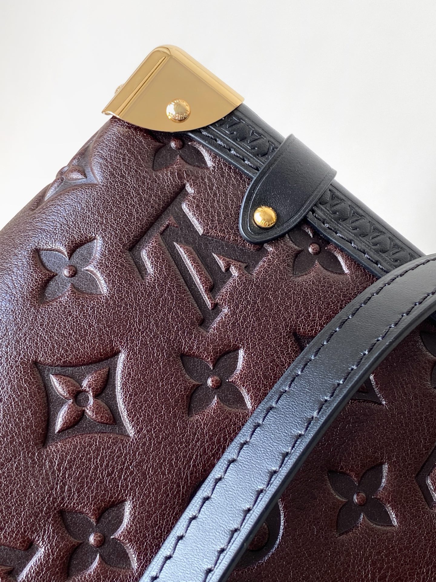 Louis Vuitton bag-173