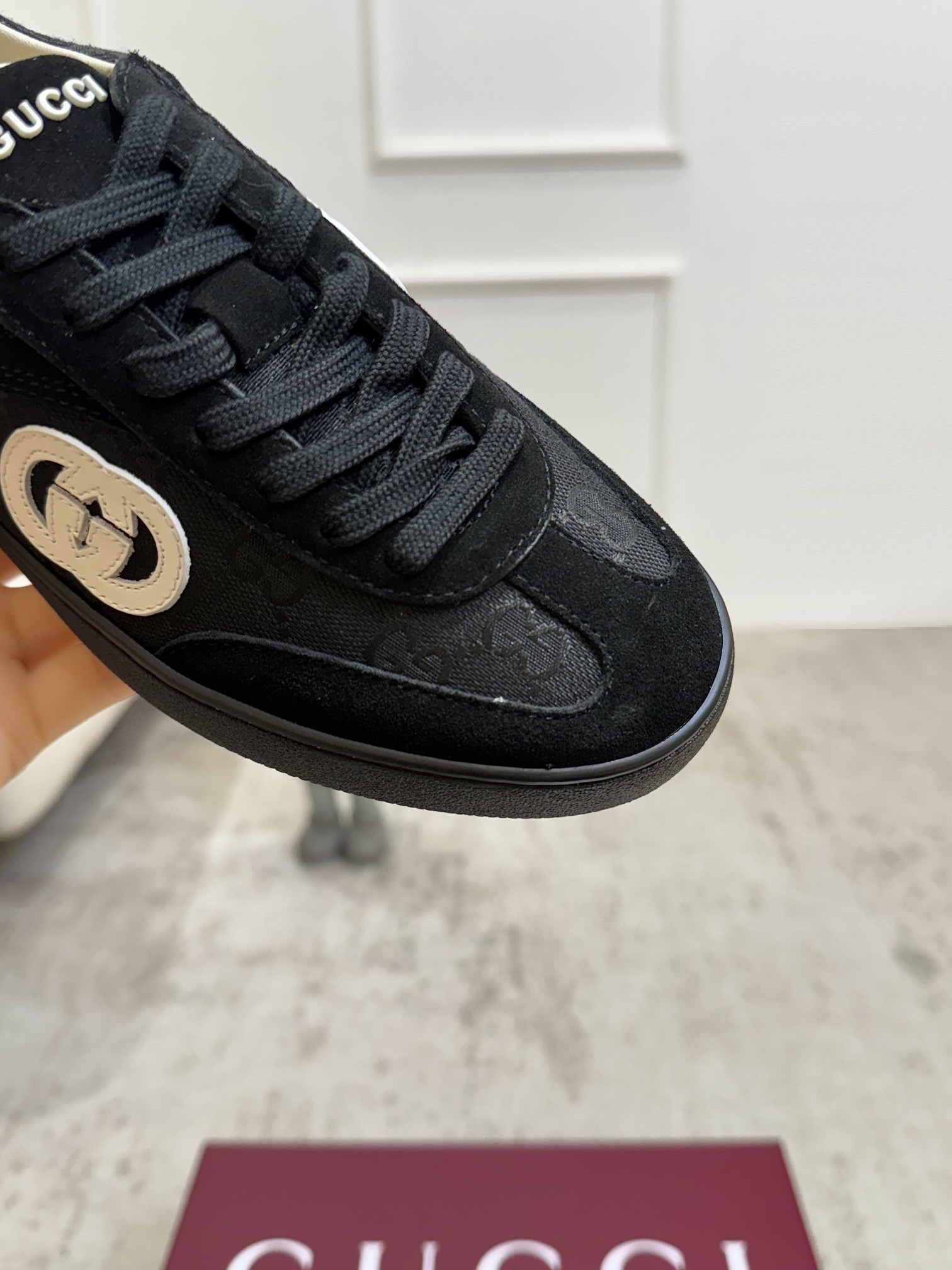 Gucci Sneakers-230