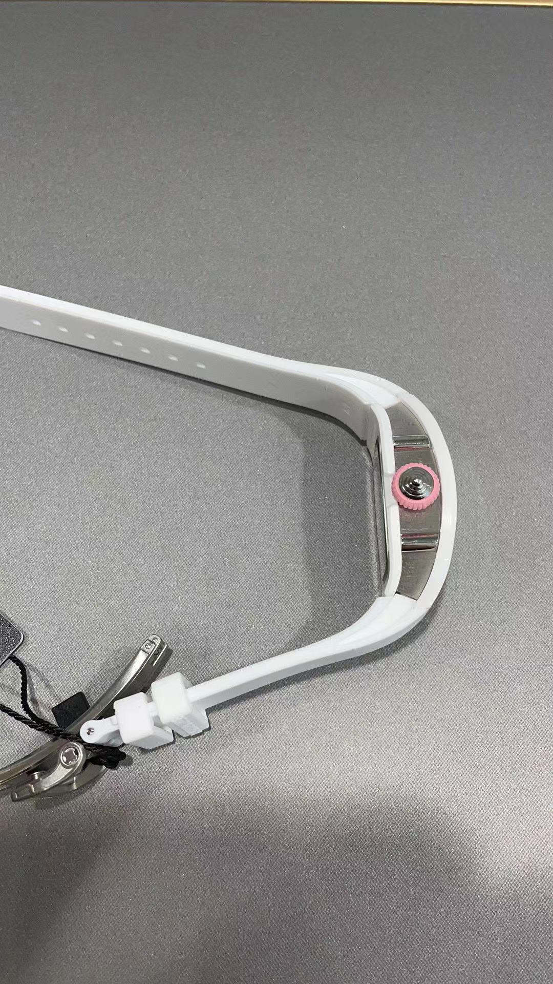 Watch 8