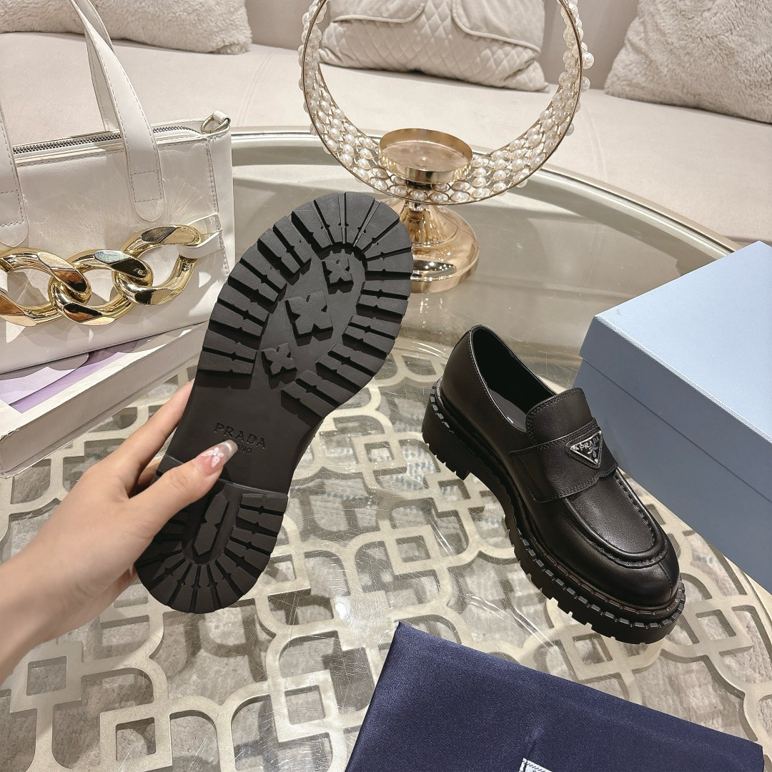 Prada women's leather shoes-23
