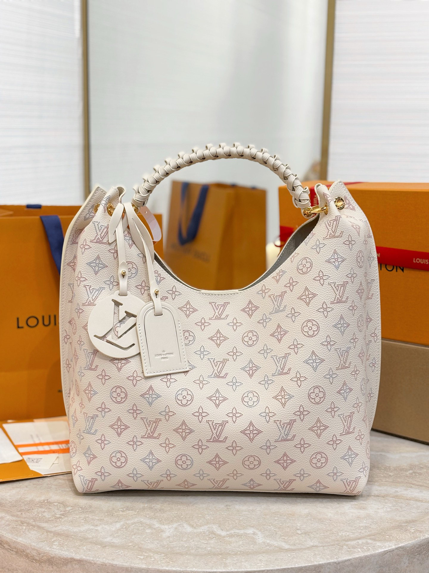Louis Vuitton bag-179