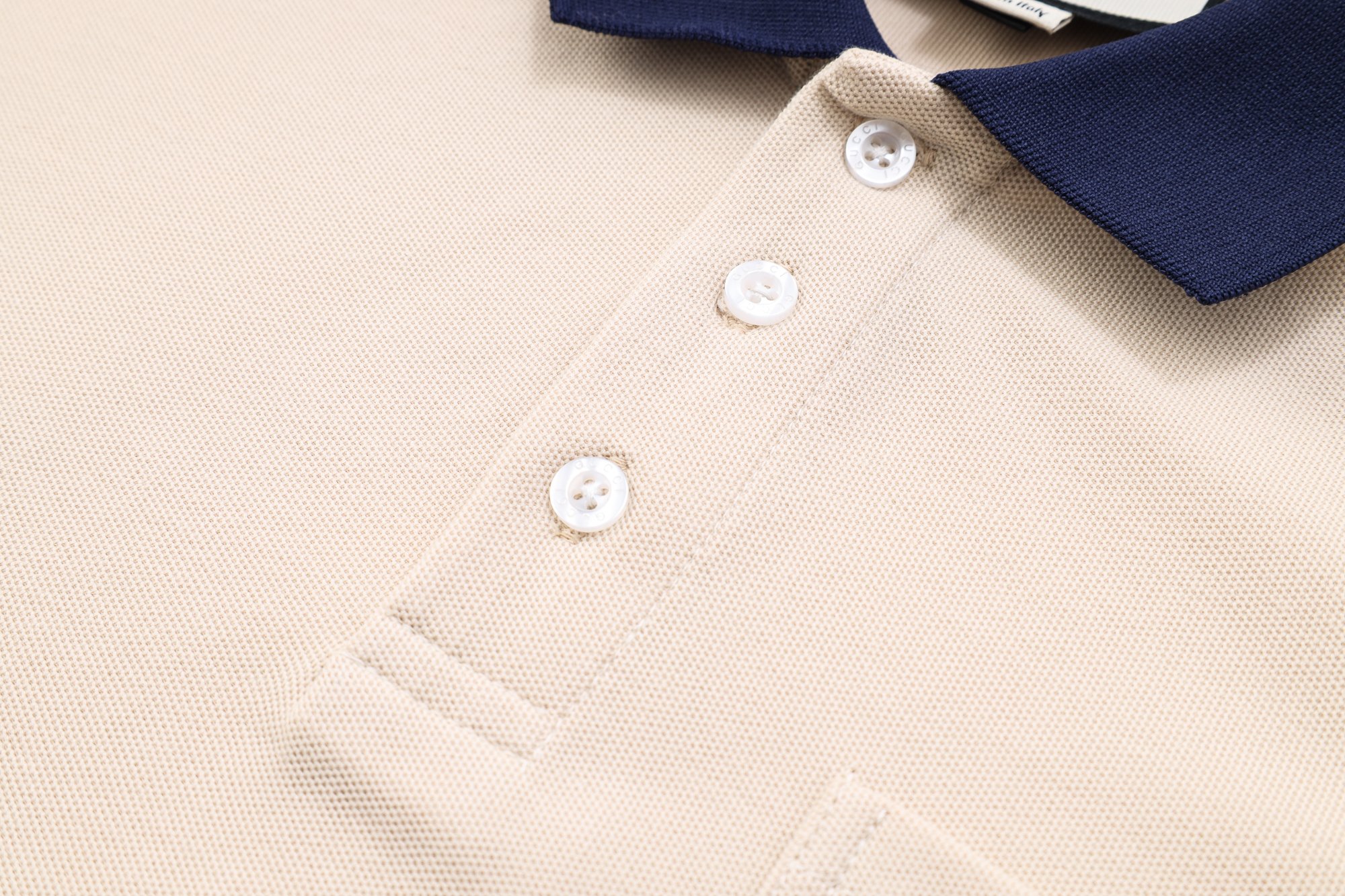Gucci clothing-108