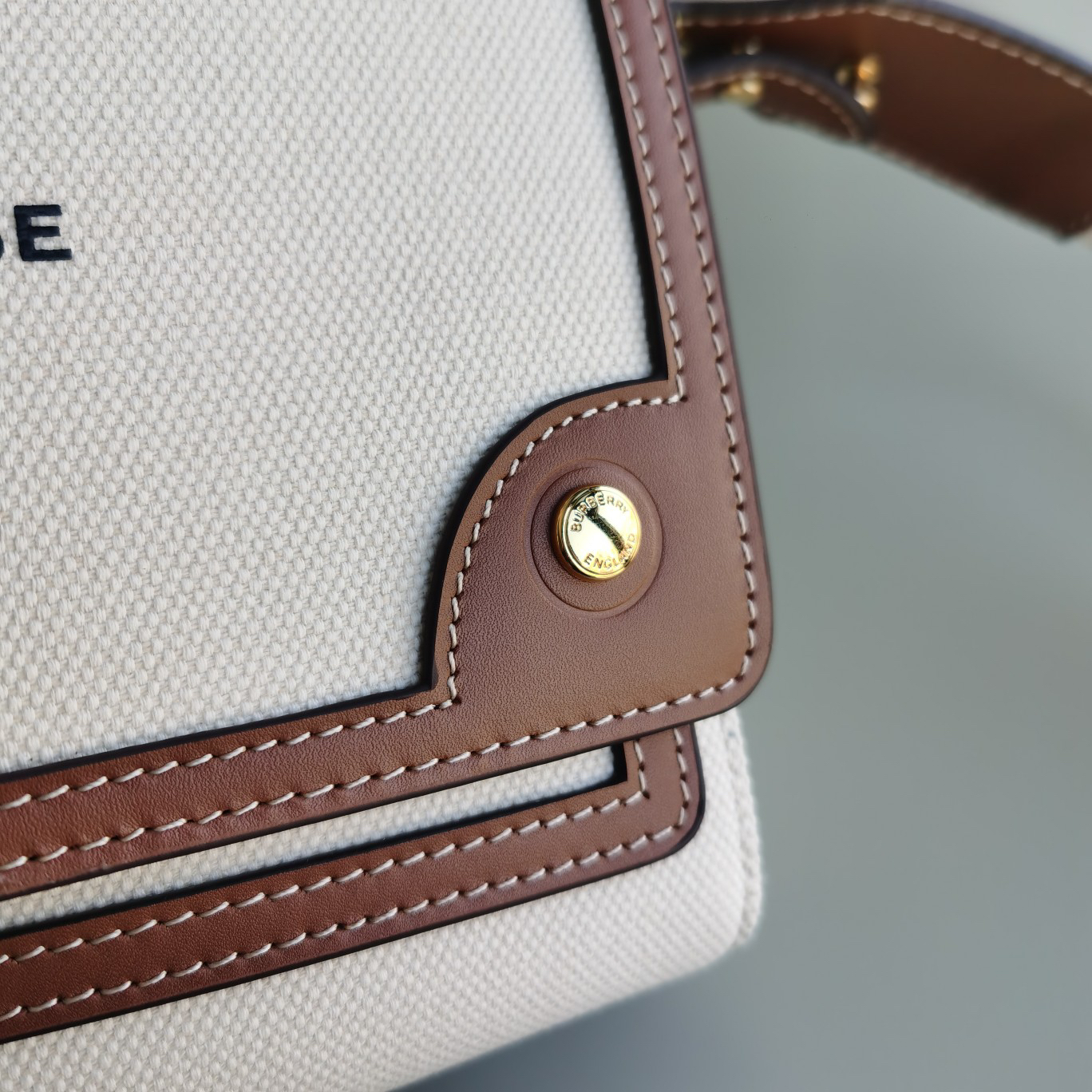 Burberry bag-110