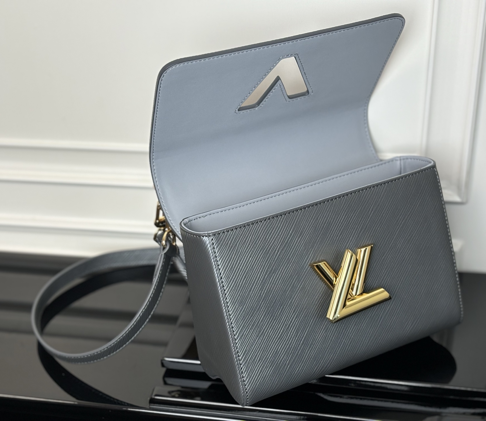 Louis Vuitton bag-15