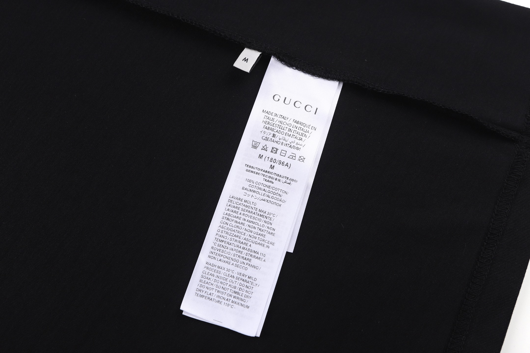 Gucci clothing-124