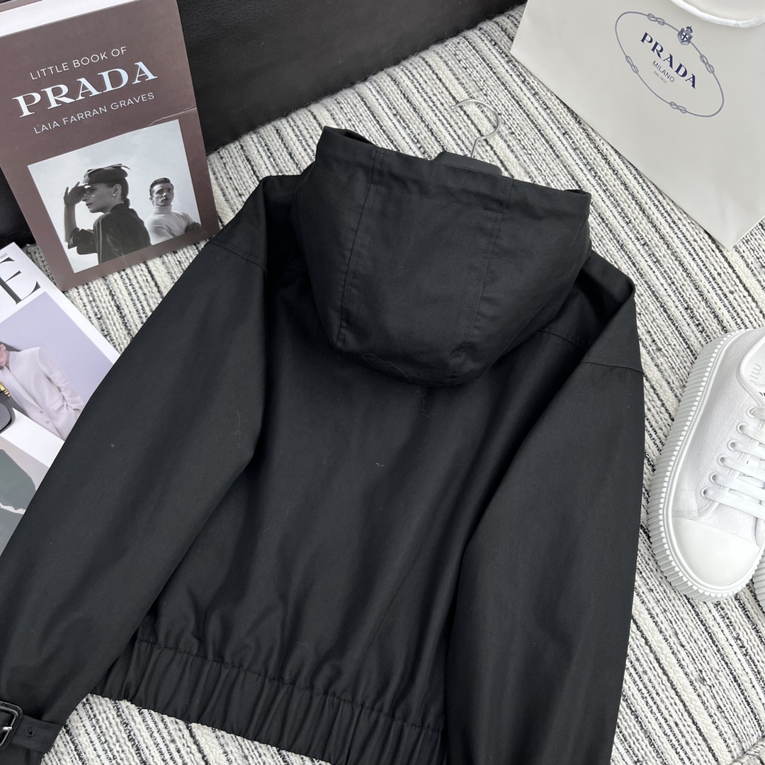 Prada Clothing-337