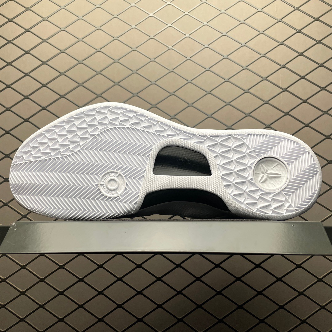 Nike Sneakers-106