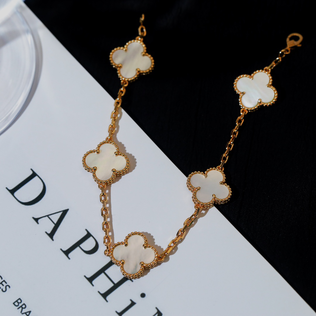 Van Cleef & Arpels Bracelet-76