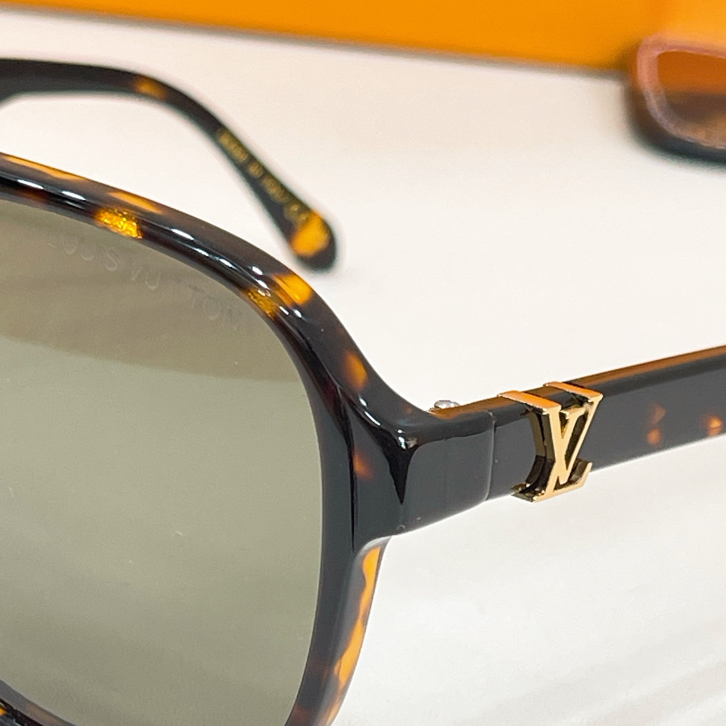 LV glasses-42