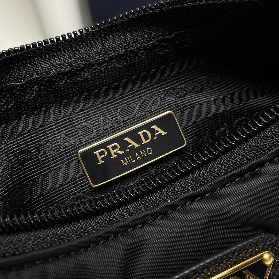 Prada bag-251