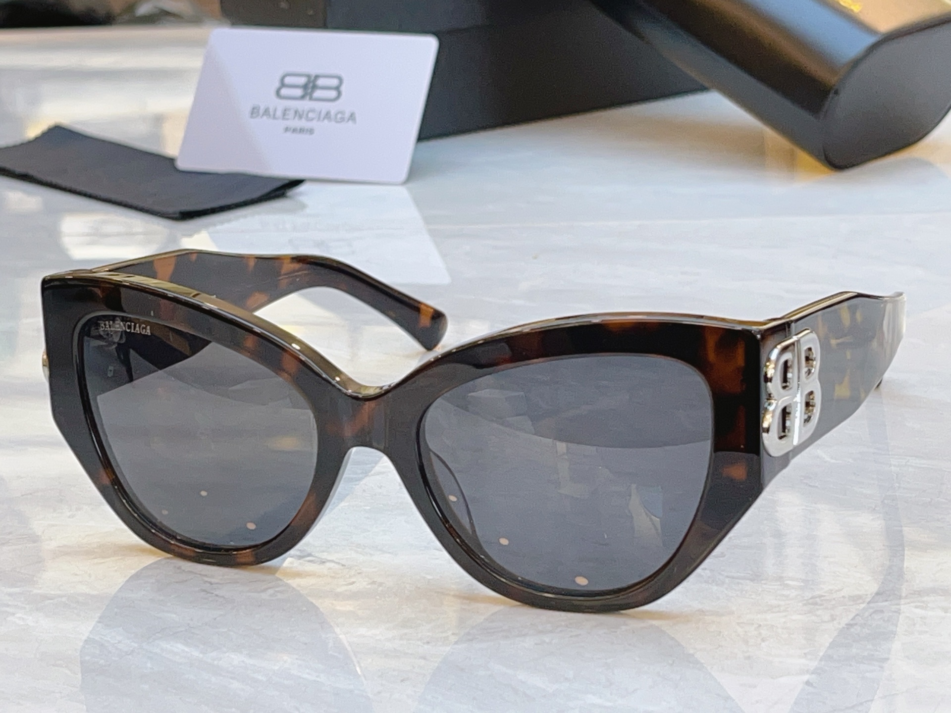 Balenciaga glasses-49