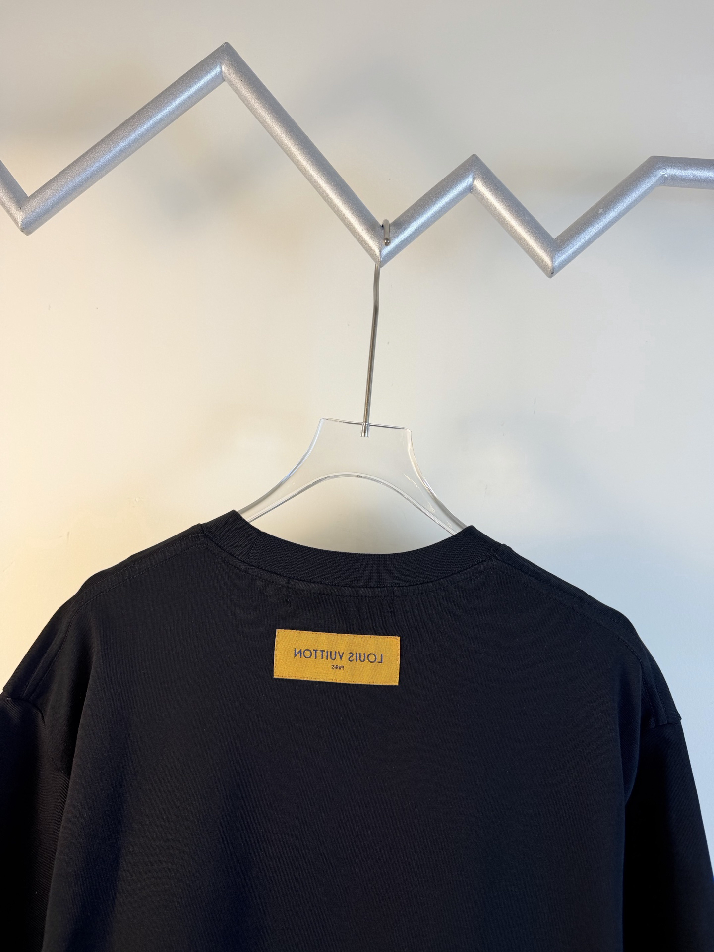 LV clothing-31