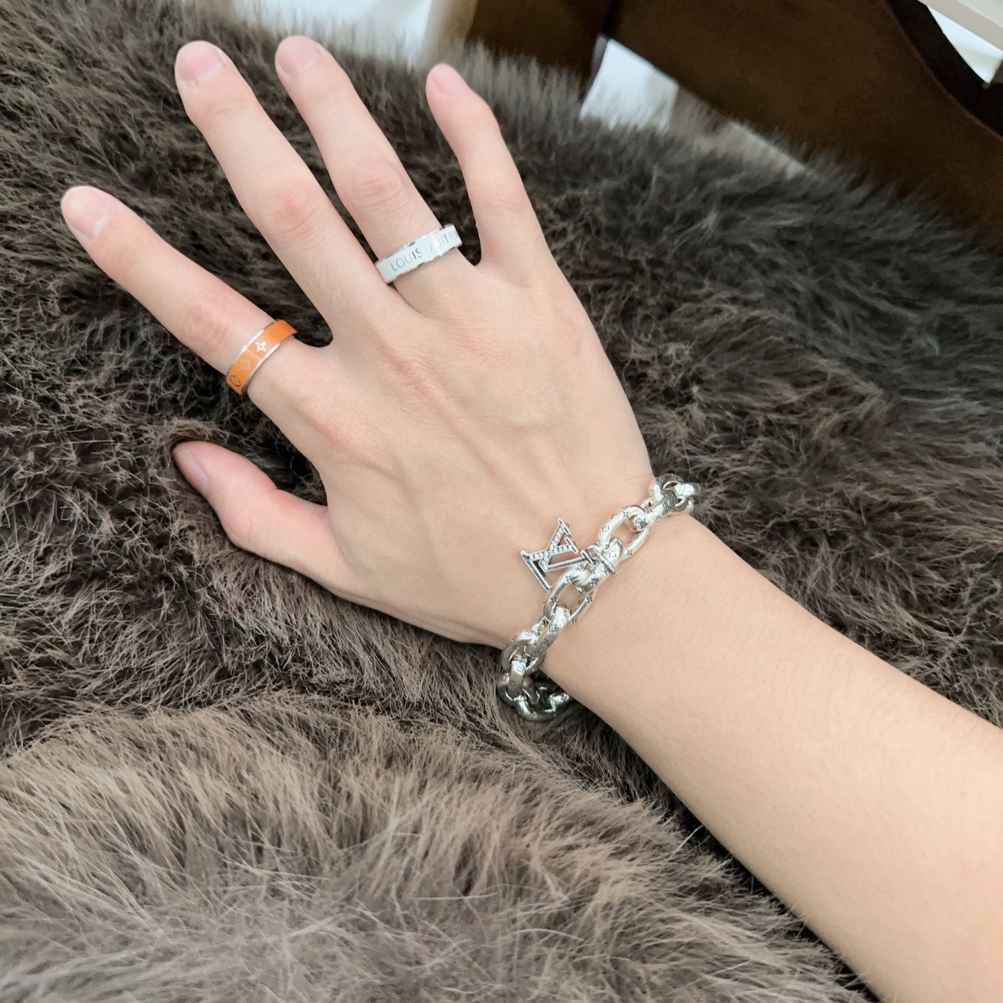 LV ring-63