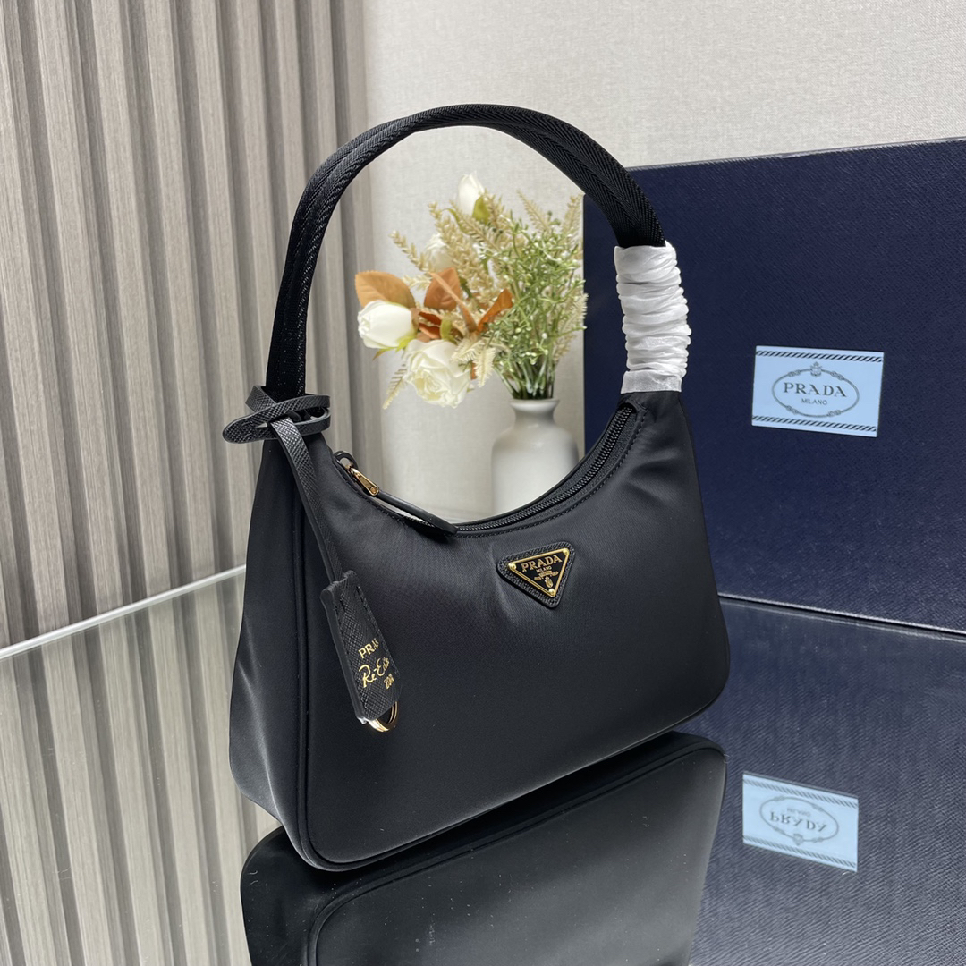 Prada bag-251