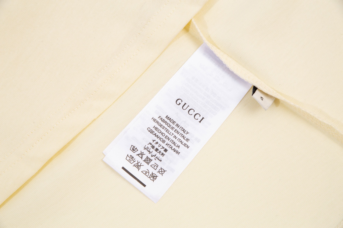 Gucci clothing-62