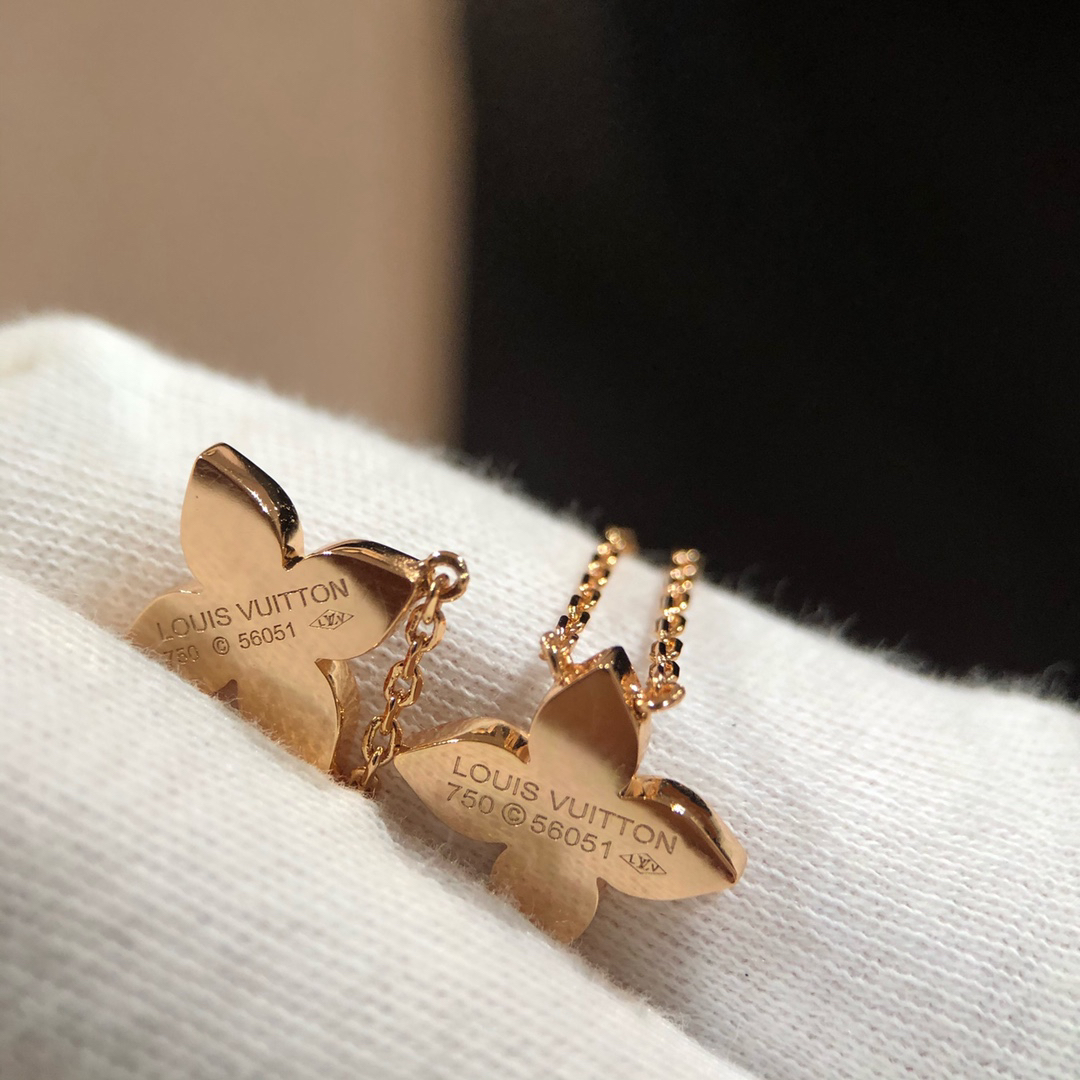 LV necklace-81
