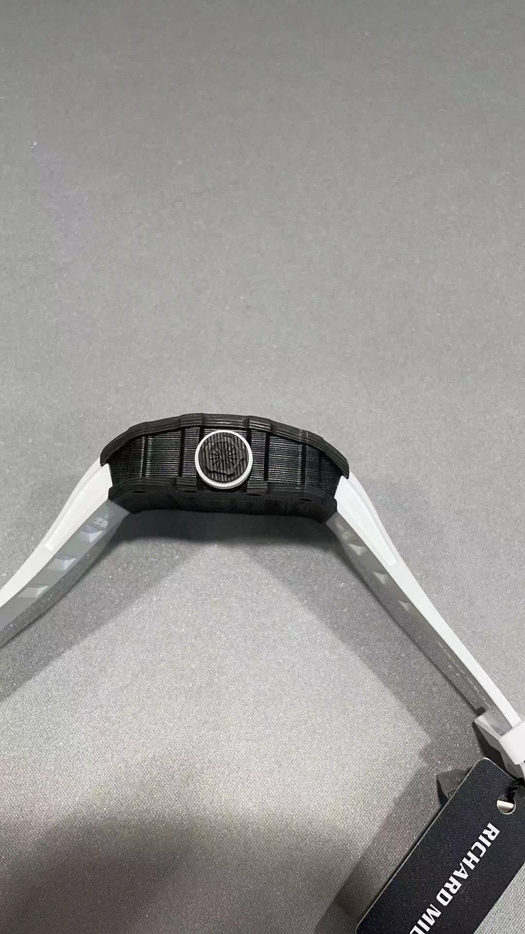 Watch 10
