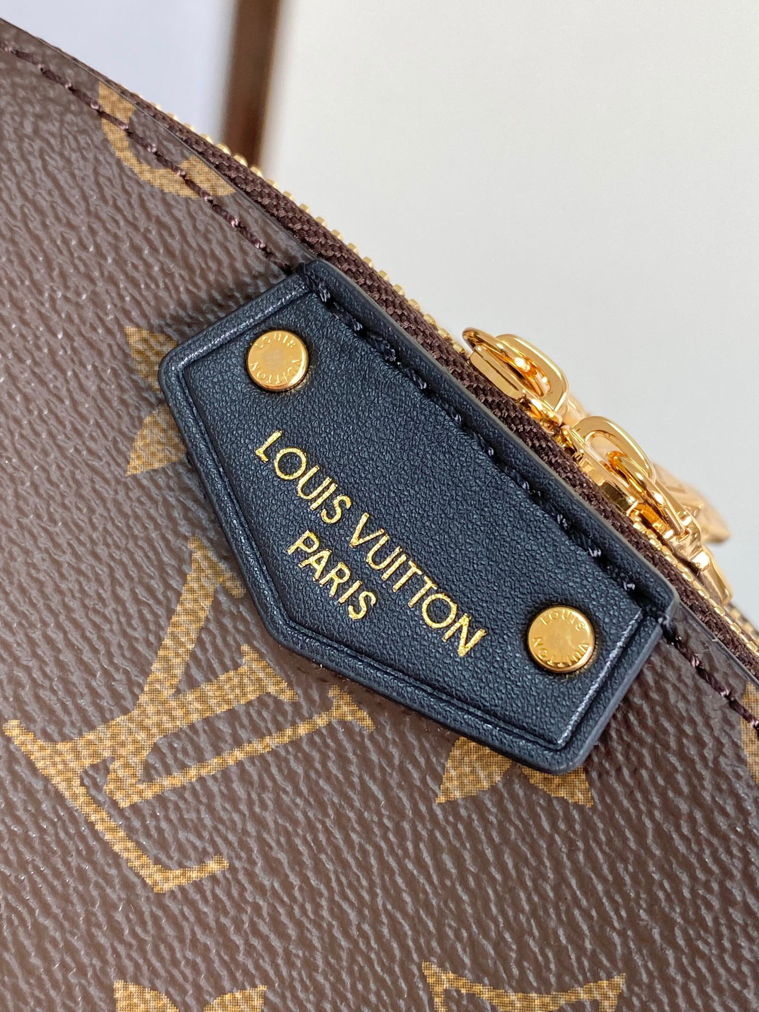 Louis Vuitton bag-175