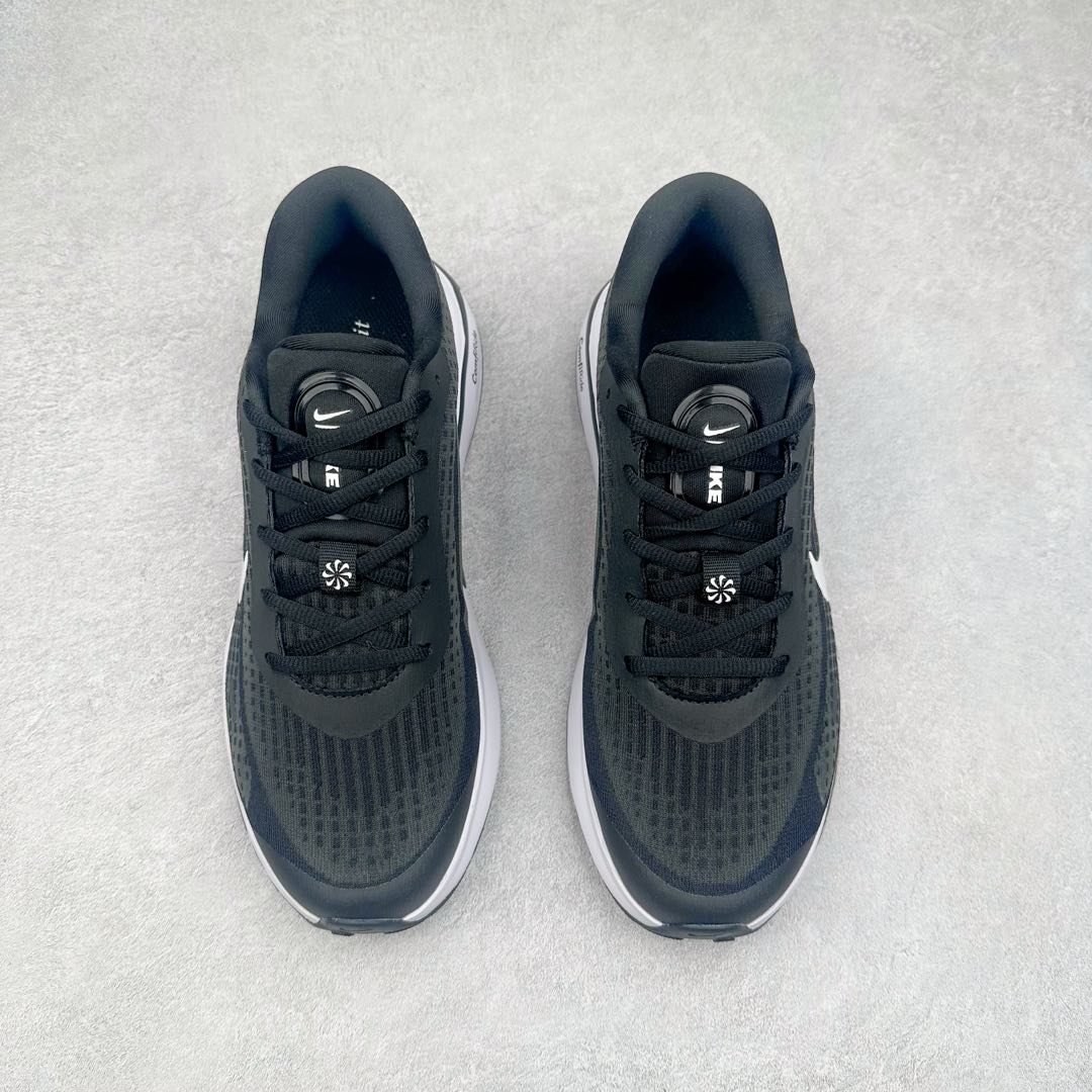 Nike Sneakers-112
