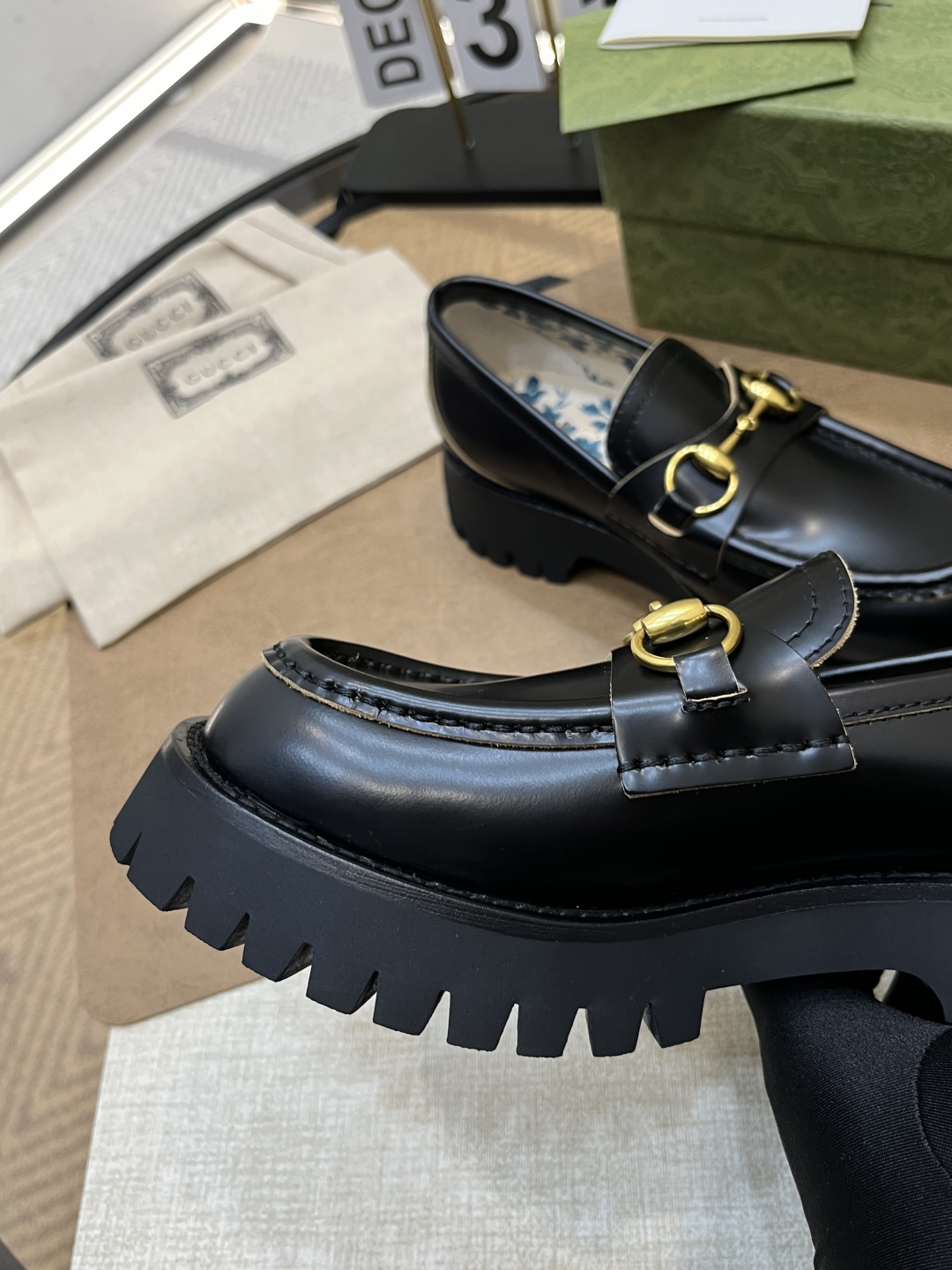 Gucci women's leather shoes-77