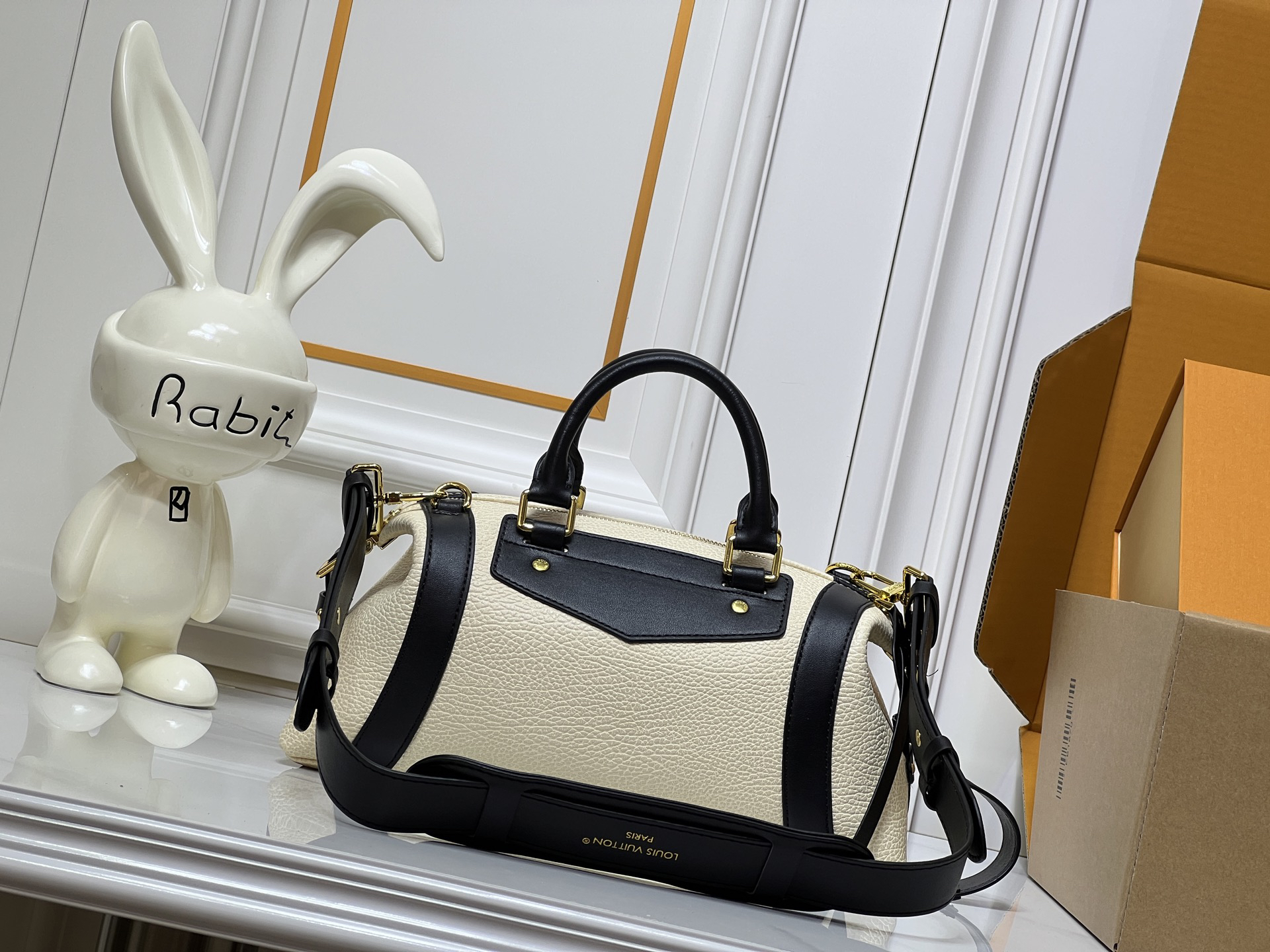Louis Vuitton bag-164