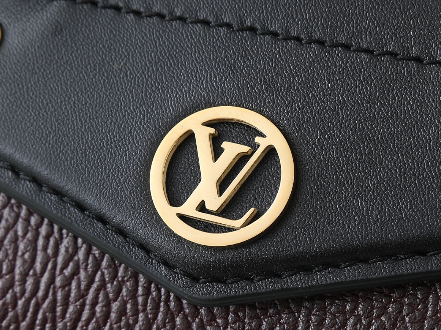 Louis Vuitton bag-107