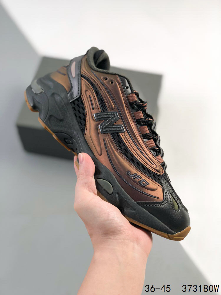 New Balance Sneakers-383