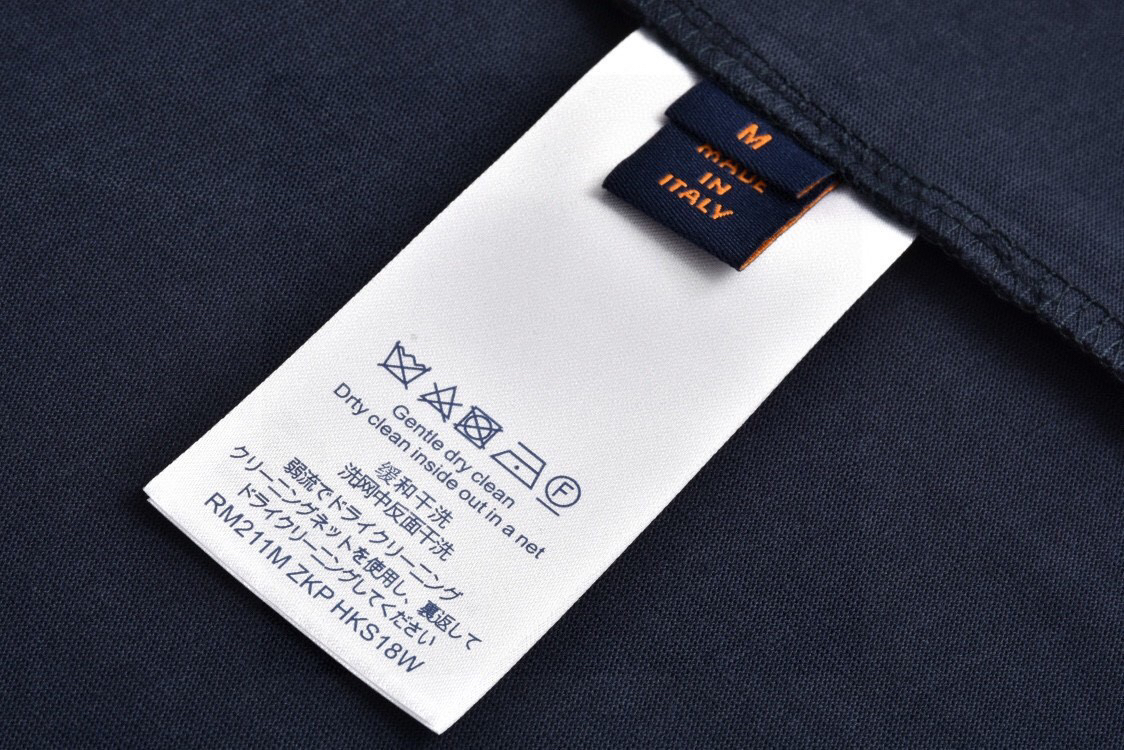 LV clothing-245