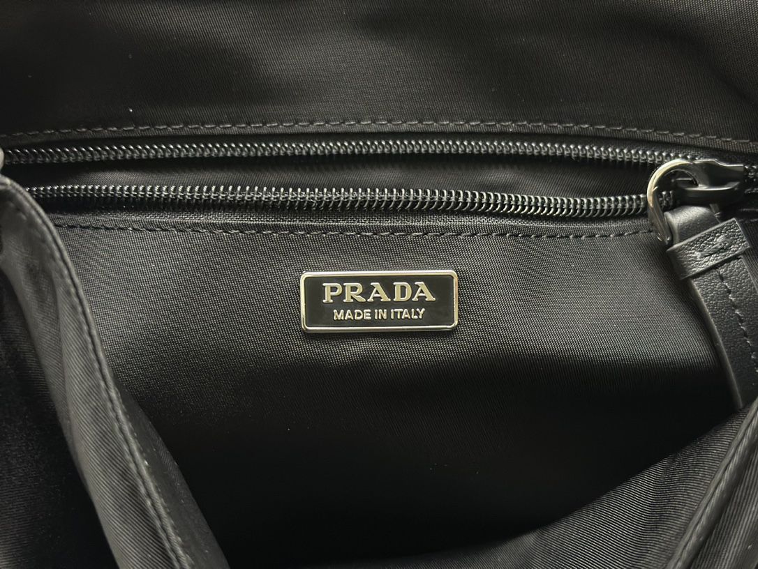 Prada bag-303