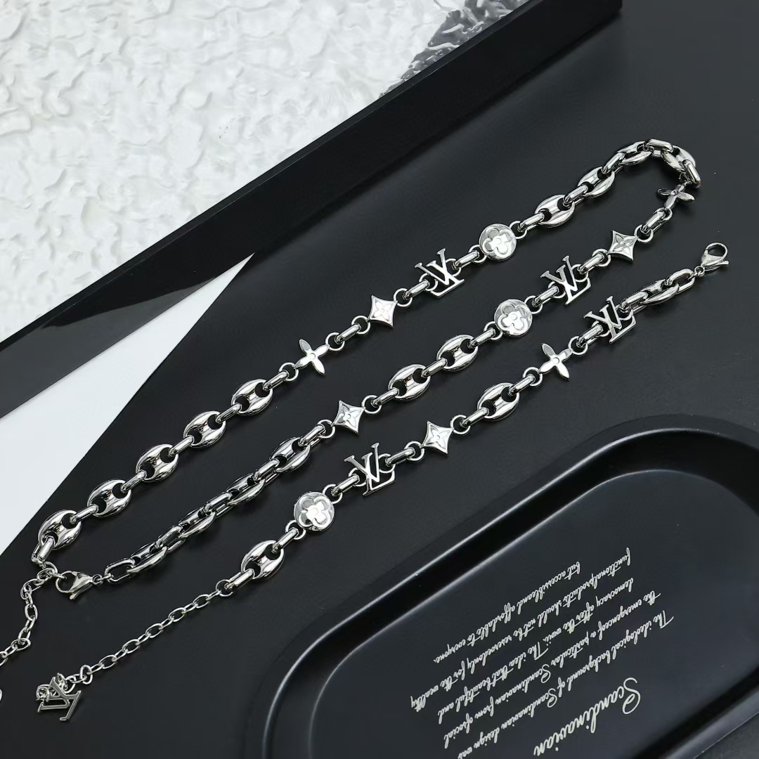 LV Bracelet-63
