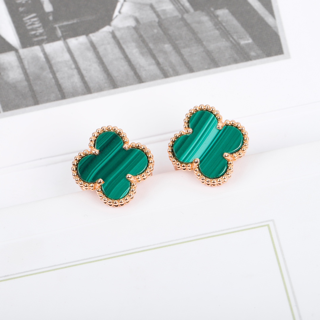 Van Cleef & Arpels earring-33