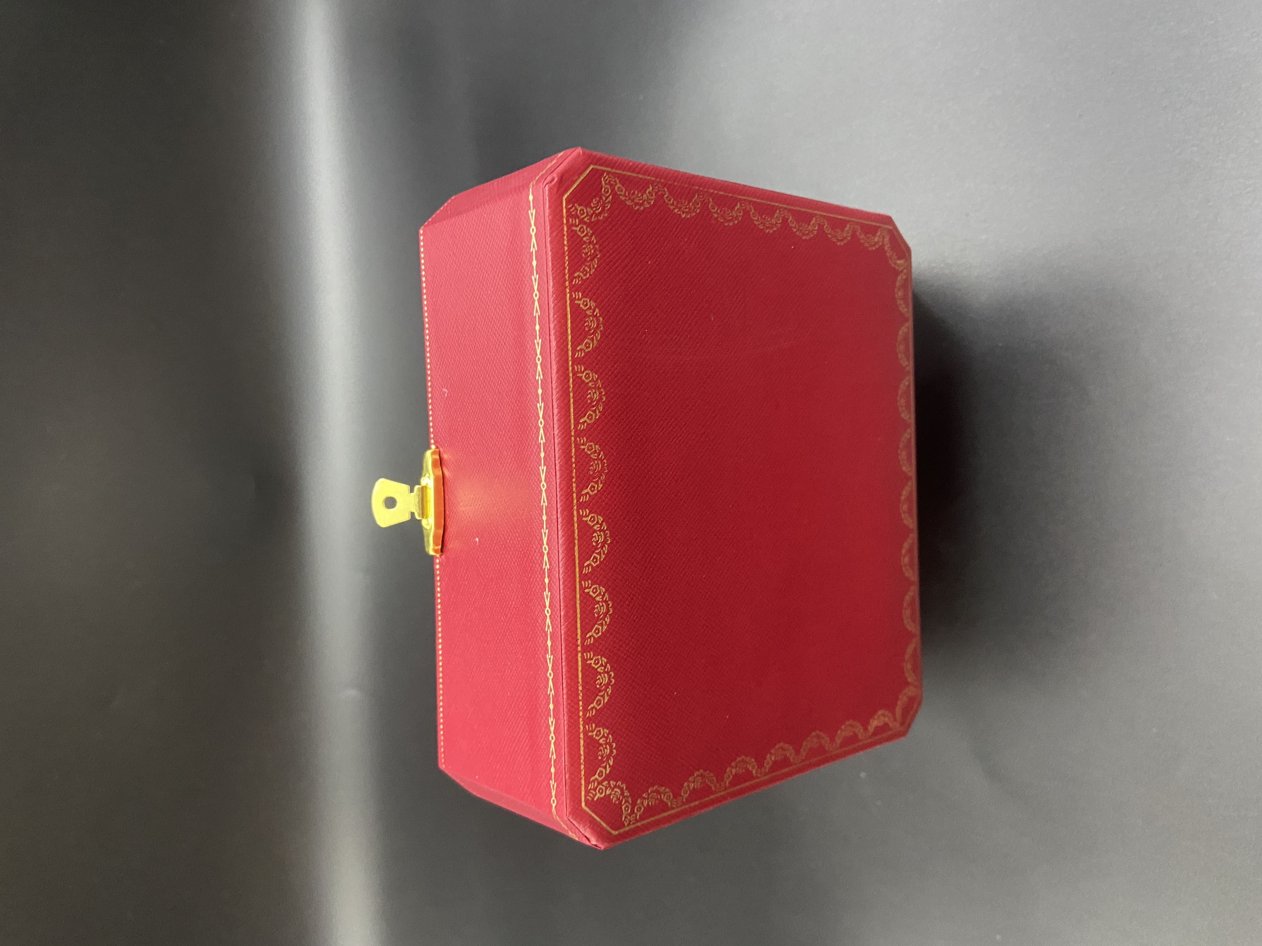 Cartie* Watch Box