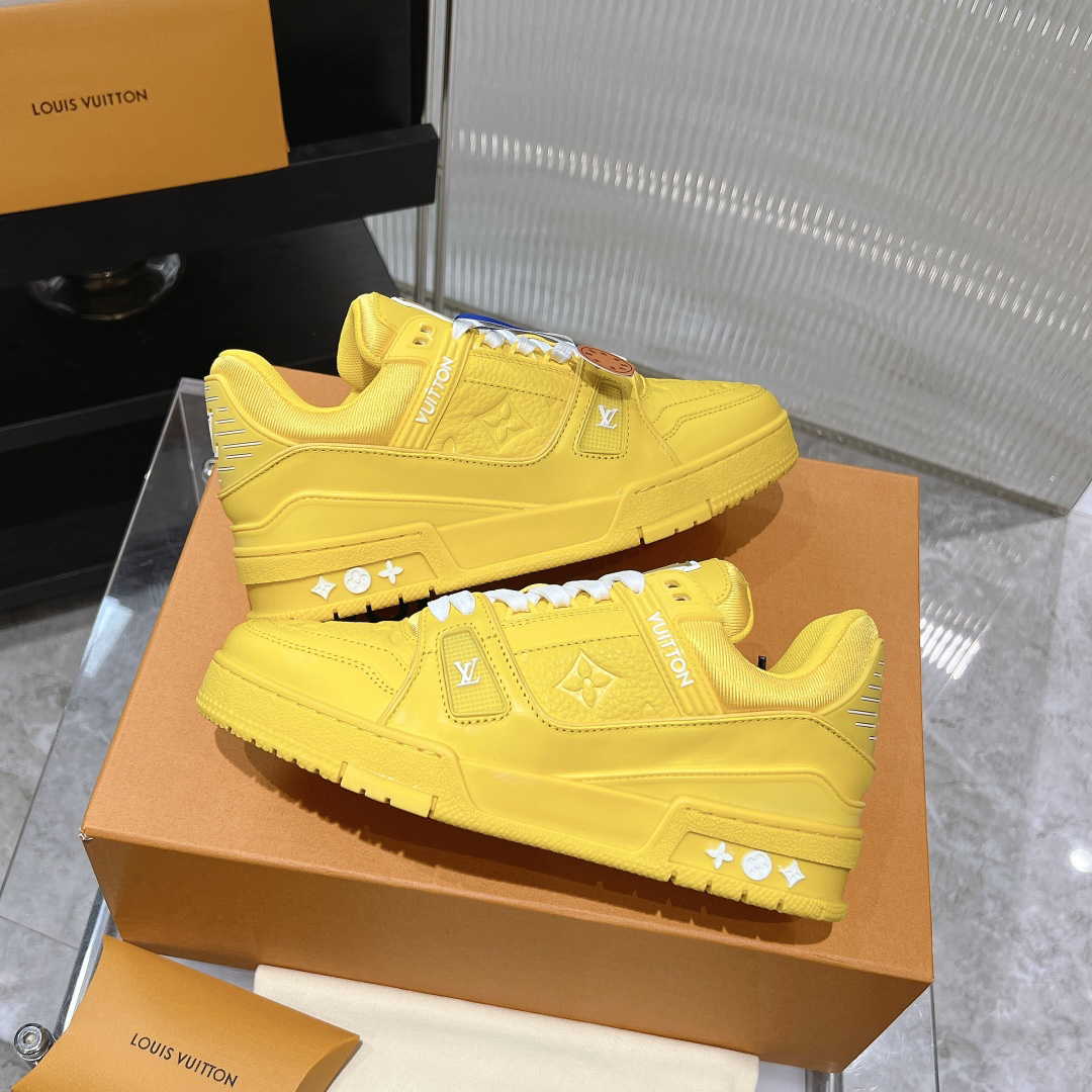 Lv Sneakers-32