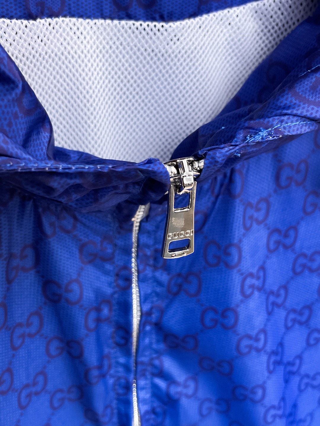 Gucci Clothing-331