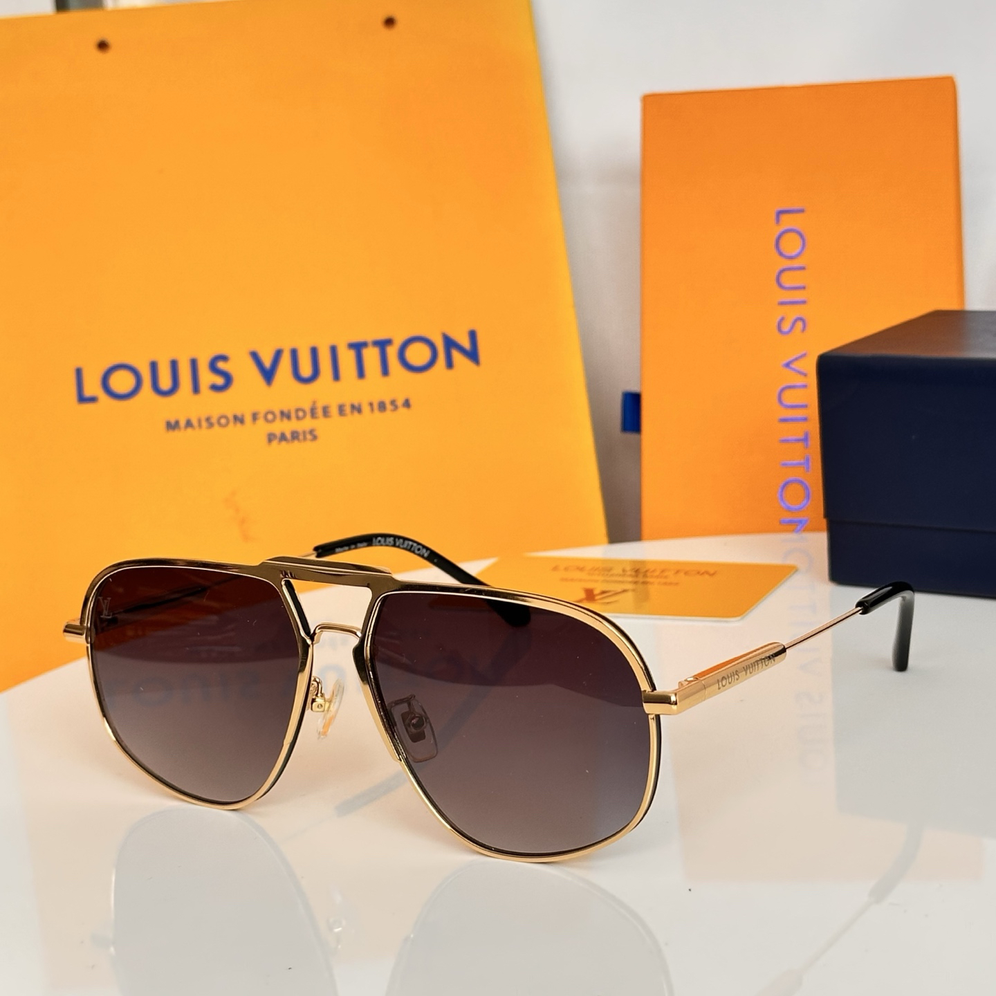 LV glasses-52