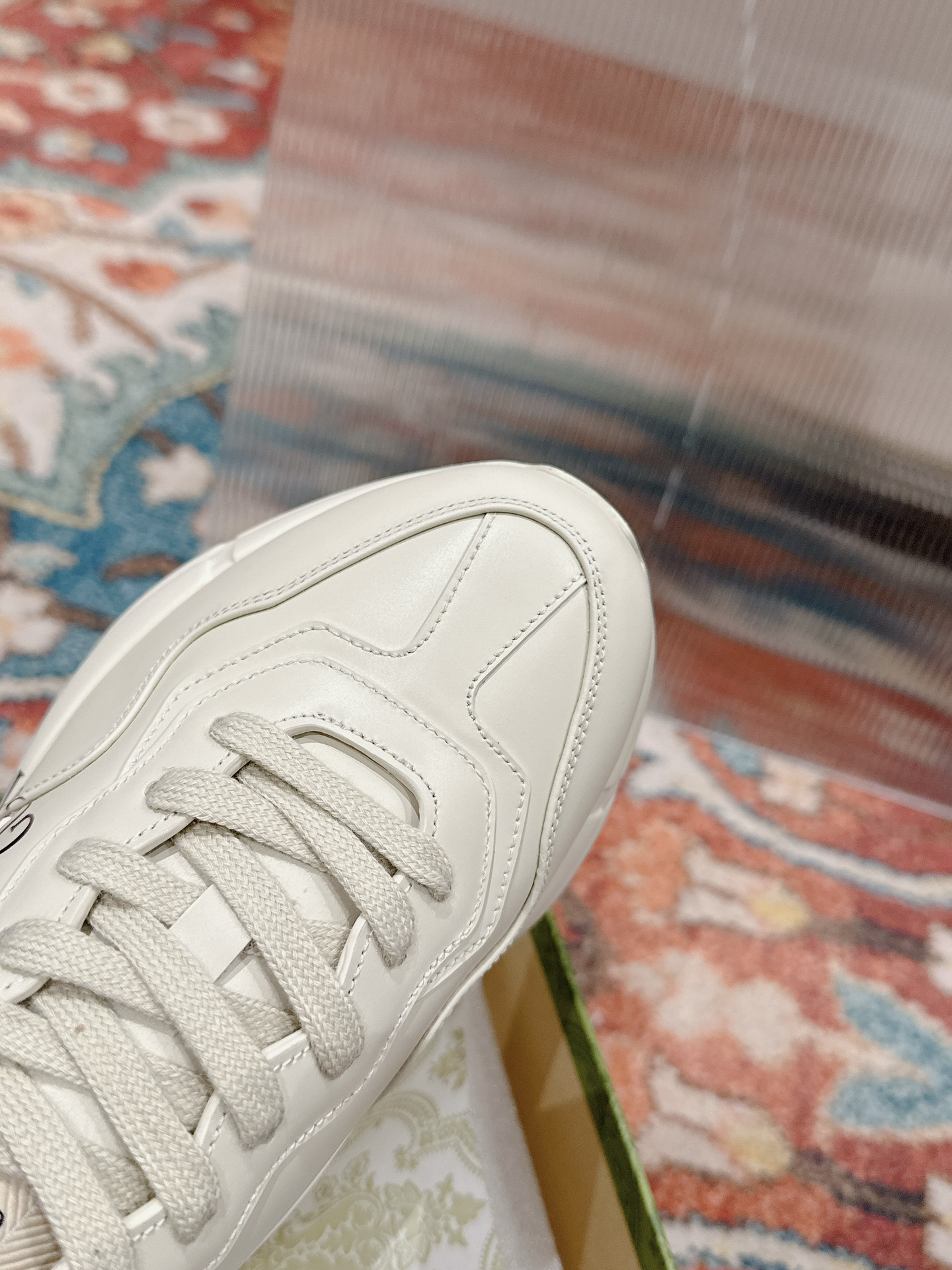 Gucci Sneakers-212