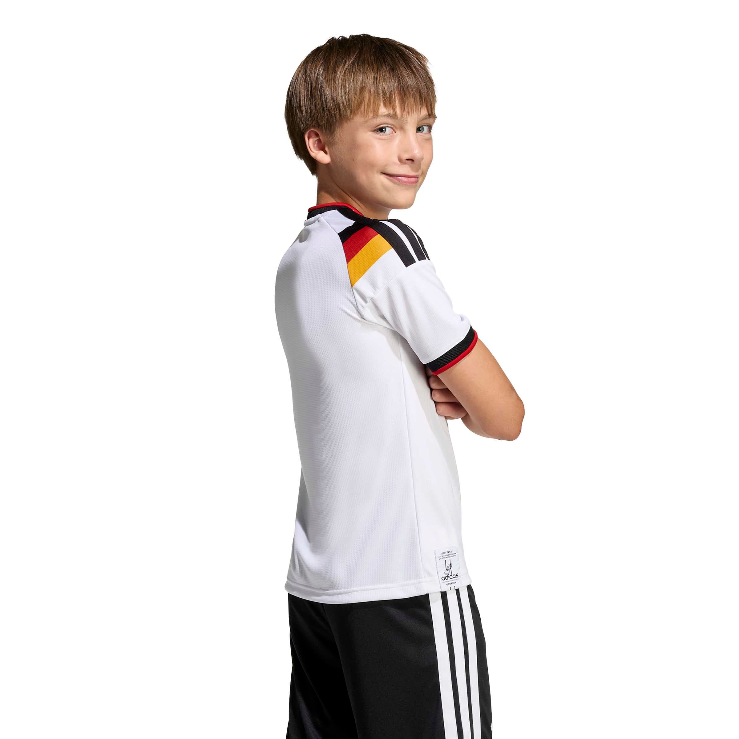 Germany 26 Home Jersey Youth