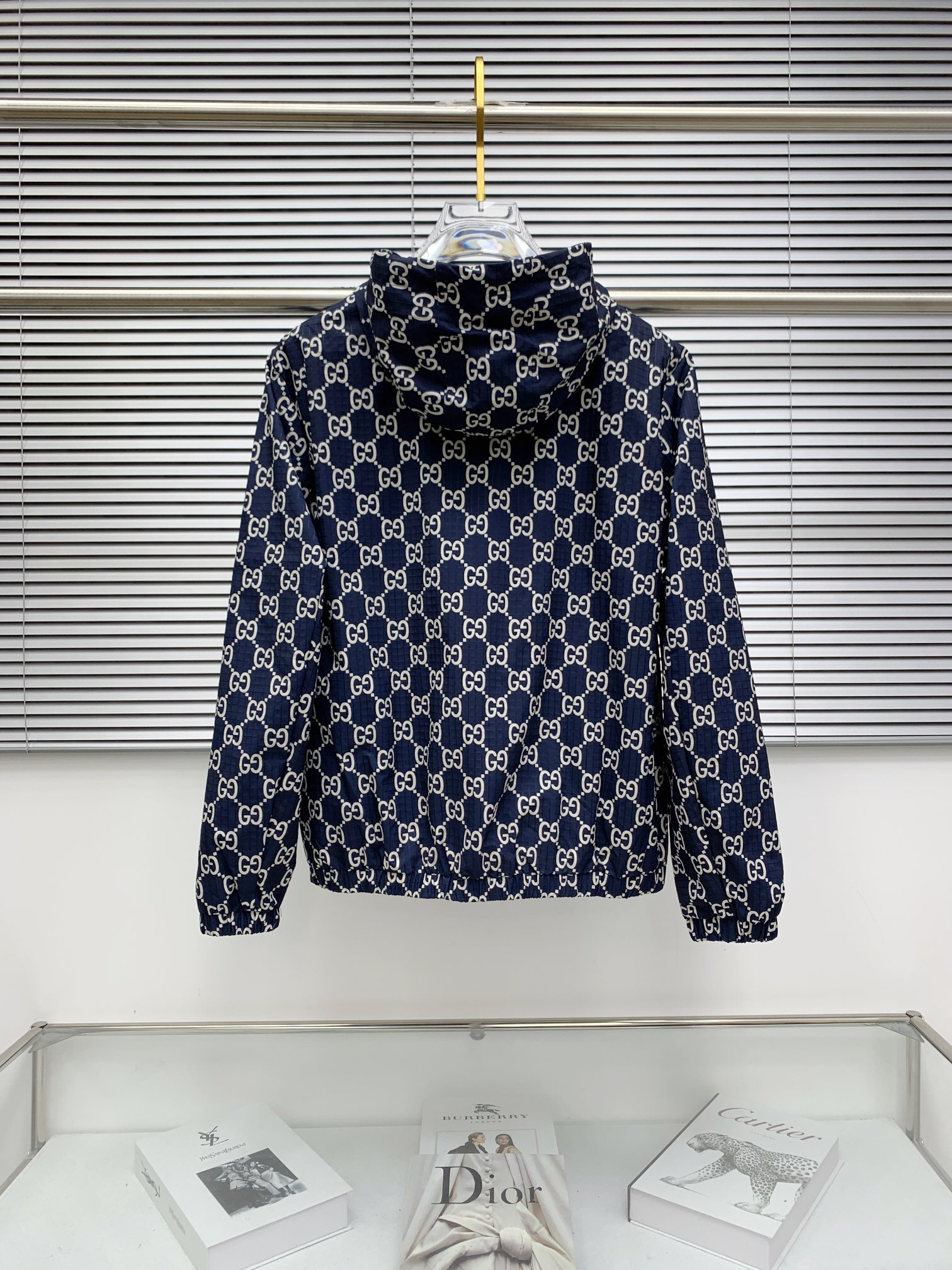 Gucci Clothing-343