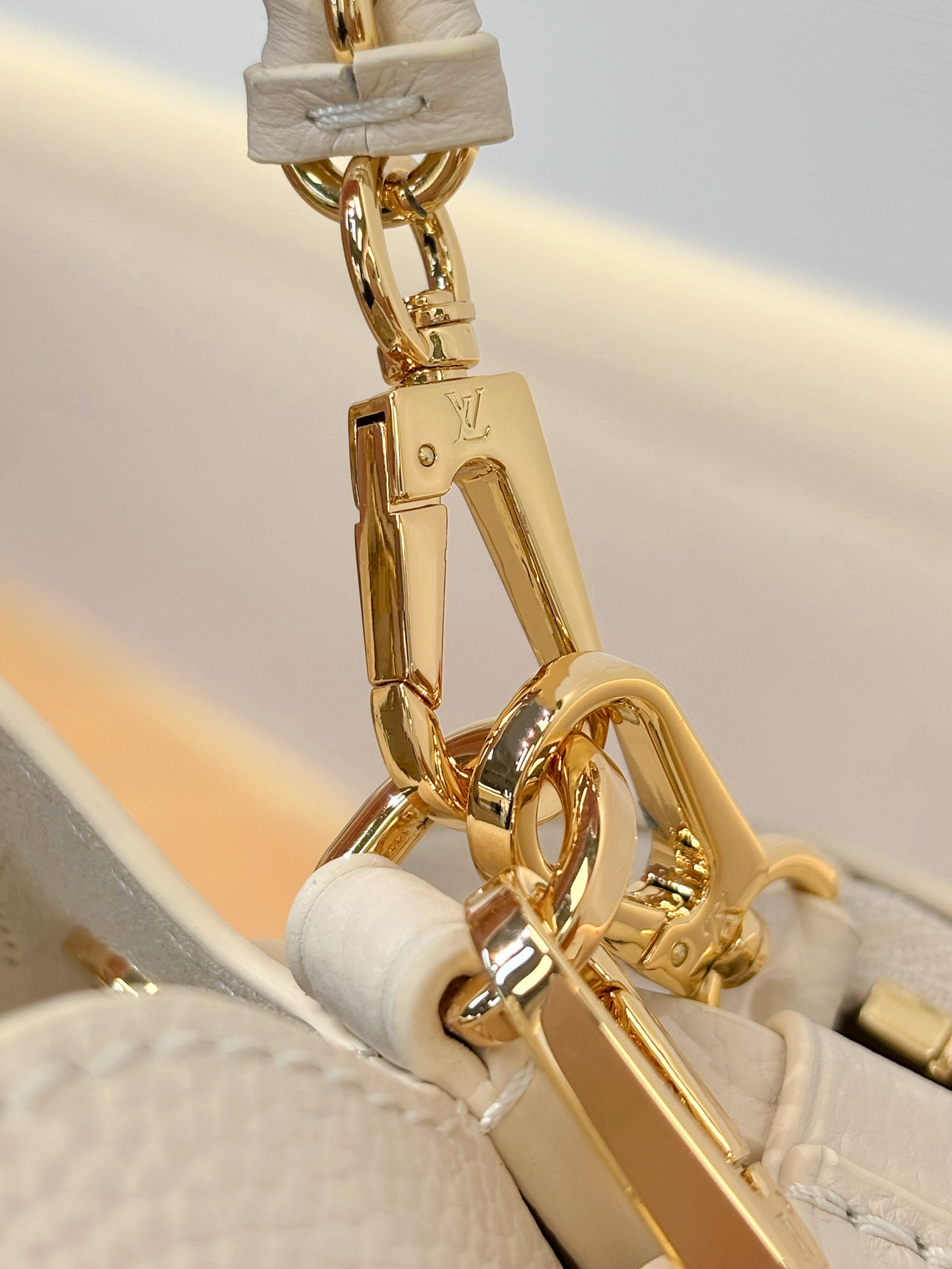 Louis Vuitton bag-178