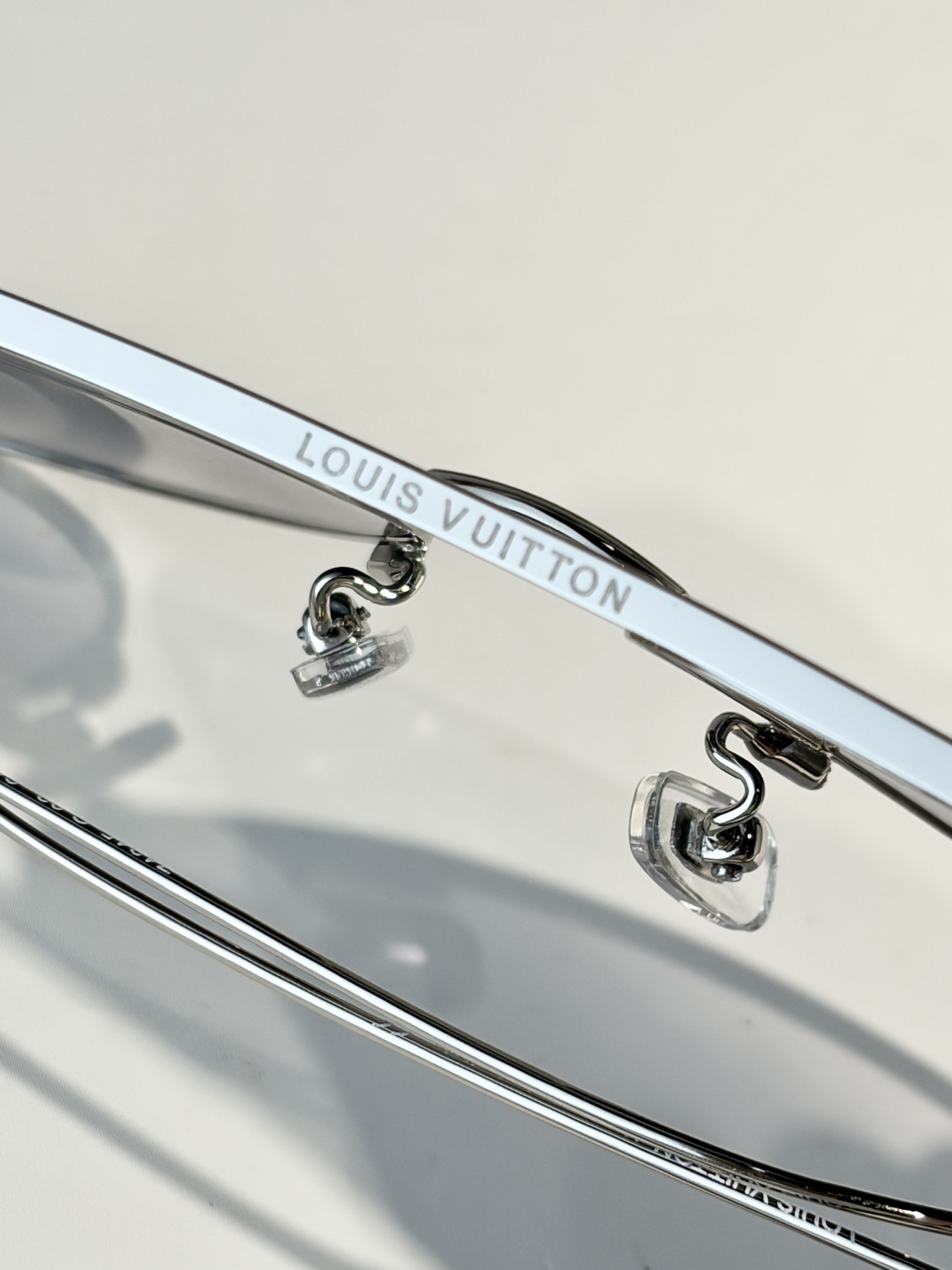 LV glasses-50