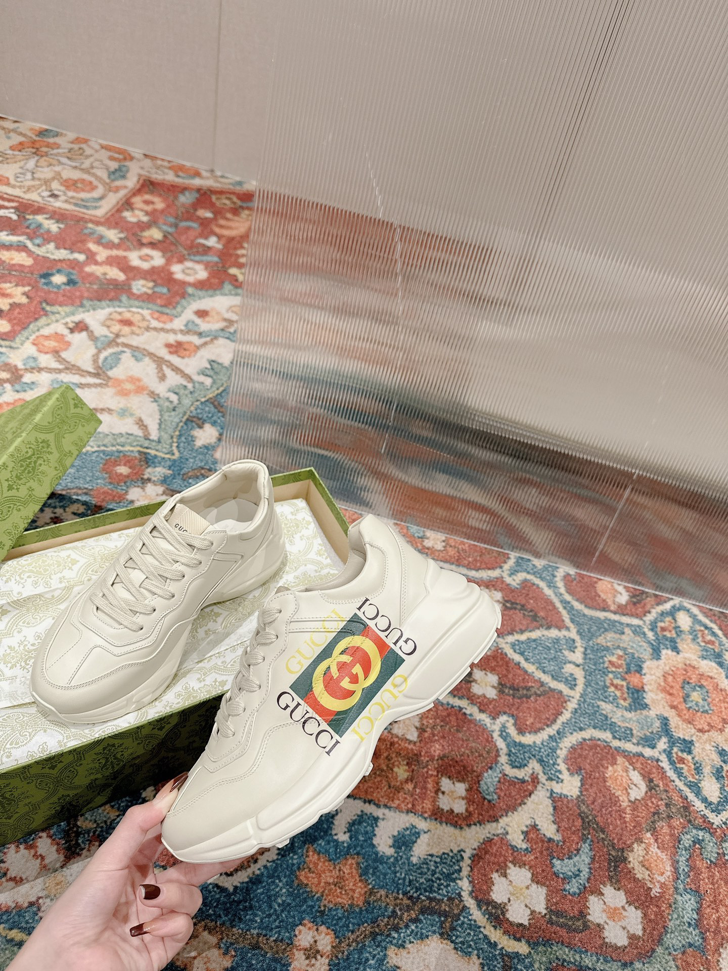 Gucci Sneakers-212