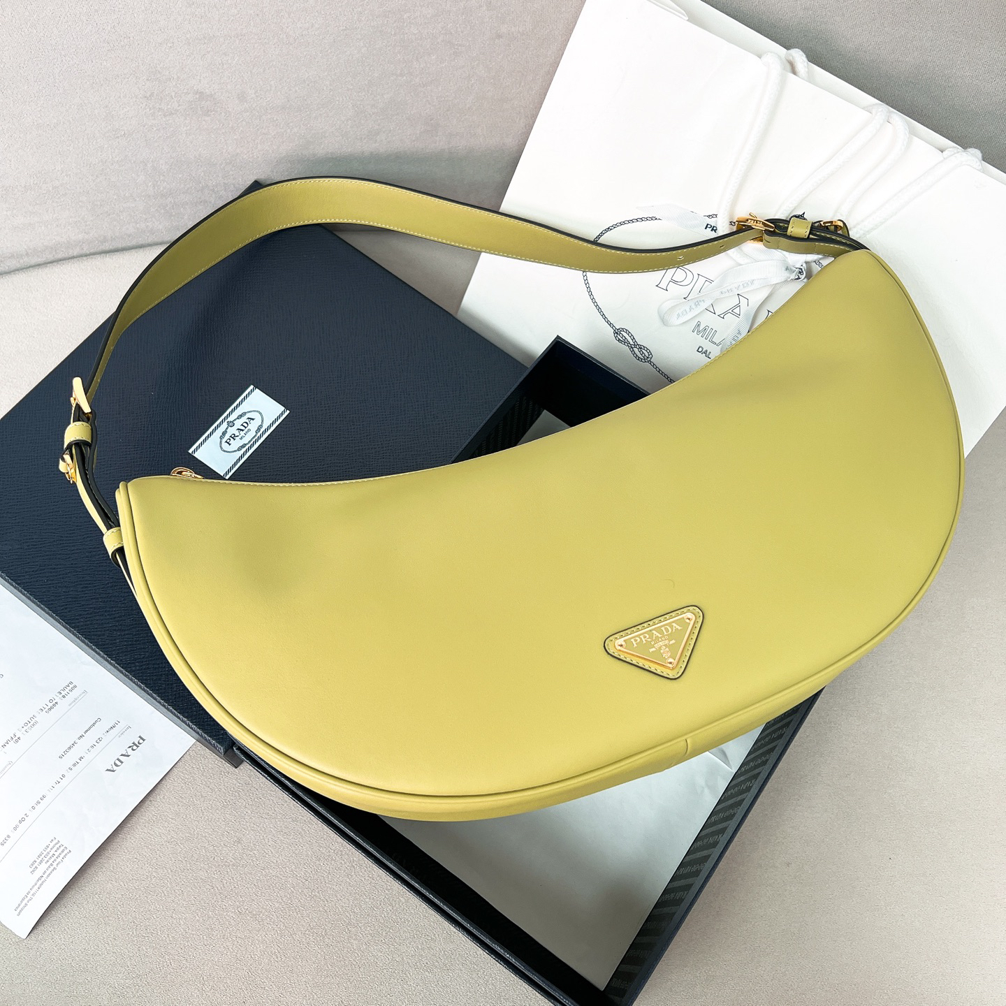 Prada bag-95