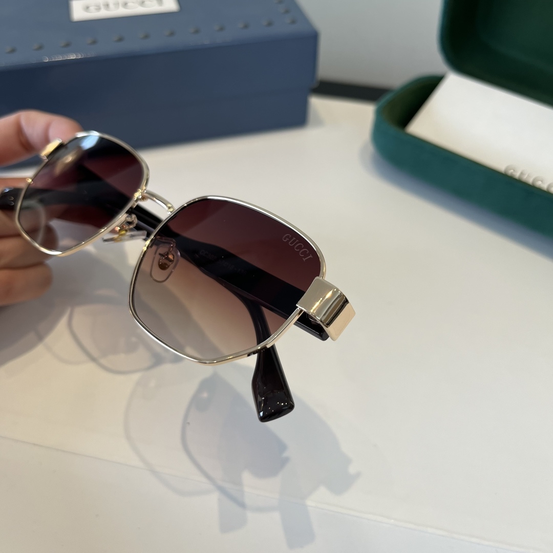 Gucci glasses-44
