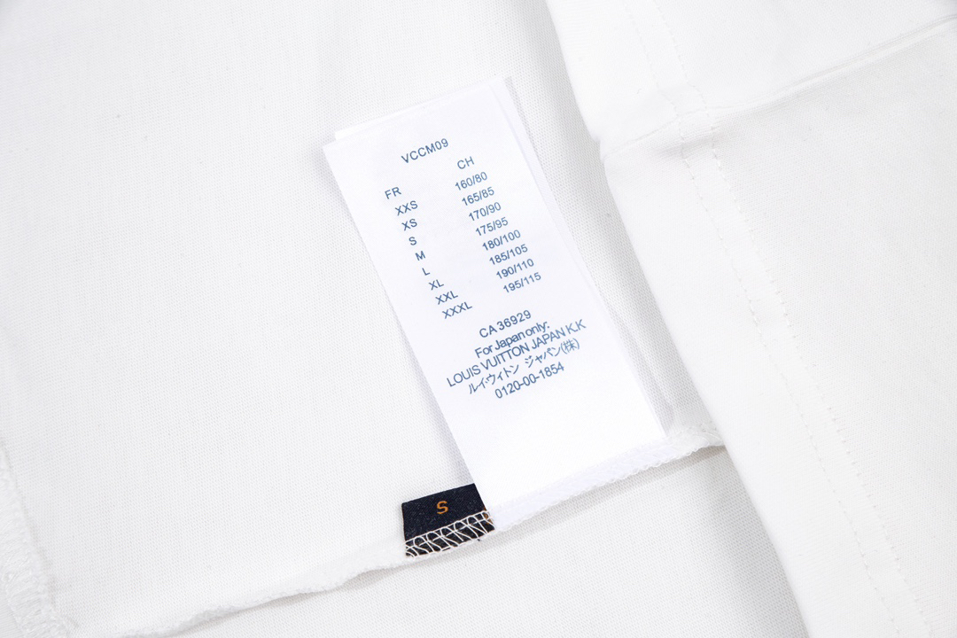 LV clothing-72