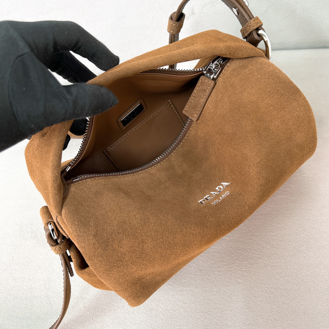 Prada bag-185