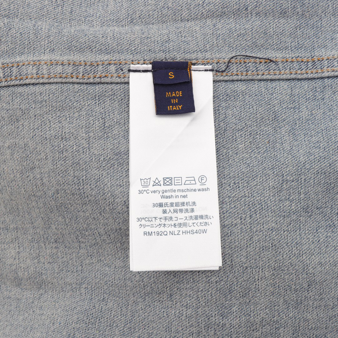 LV Clothing-331