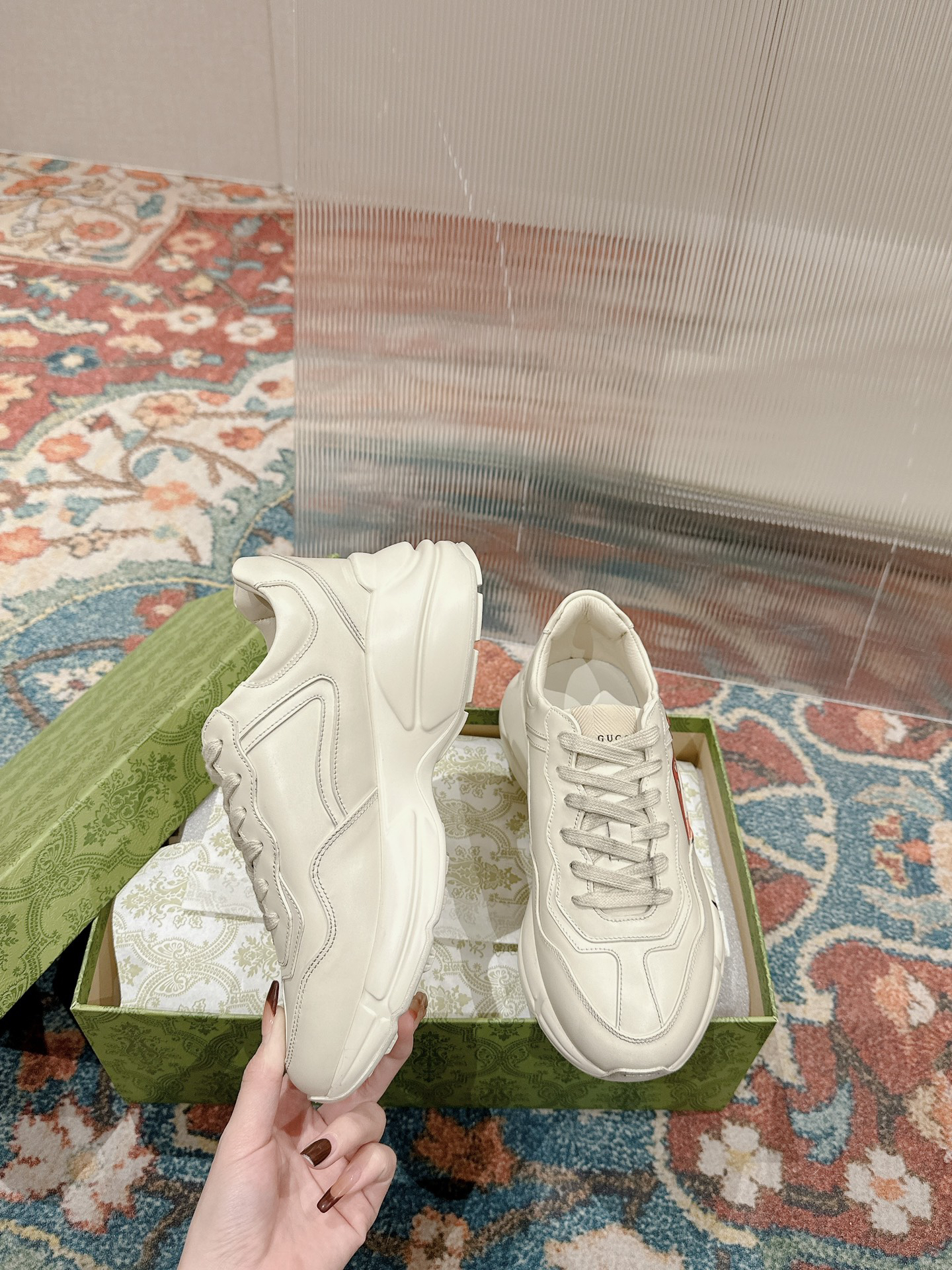 Gucci Sneakers-214